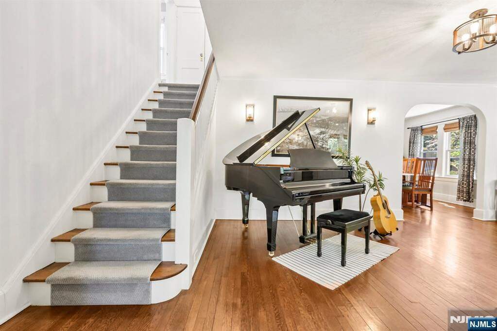 4 Bedroom Single Family Home/House's Image 24