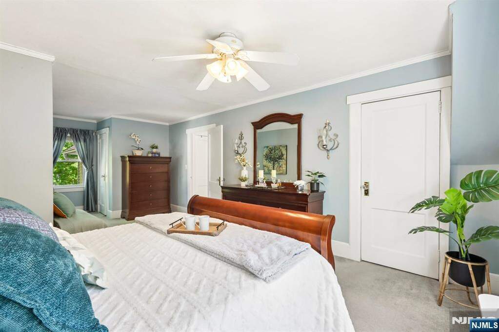 4 Bedroom Single Family Home/House's Image 27