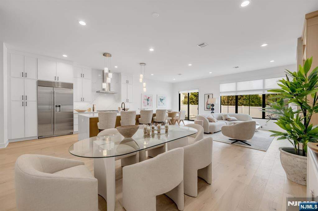 3 Bedroom Villa/Townhouse's Image 10