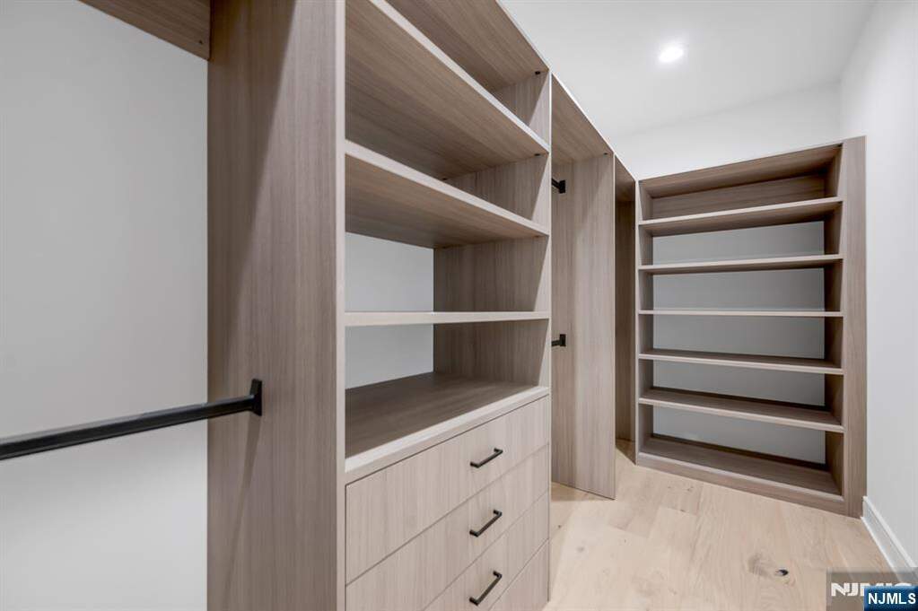 3 Bedroom Villa/Townhouse's Image 26