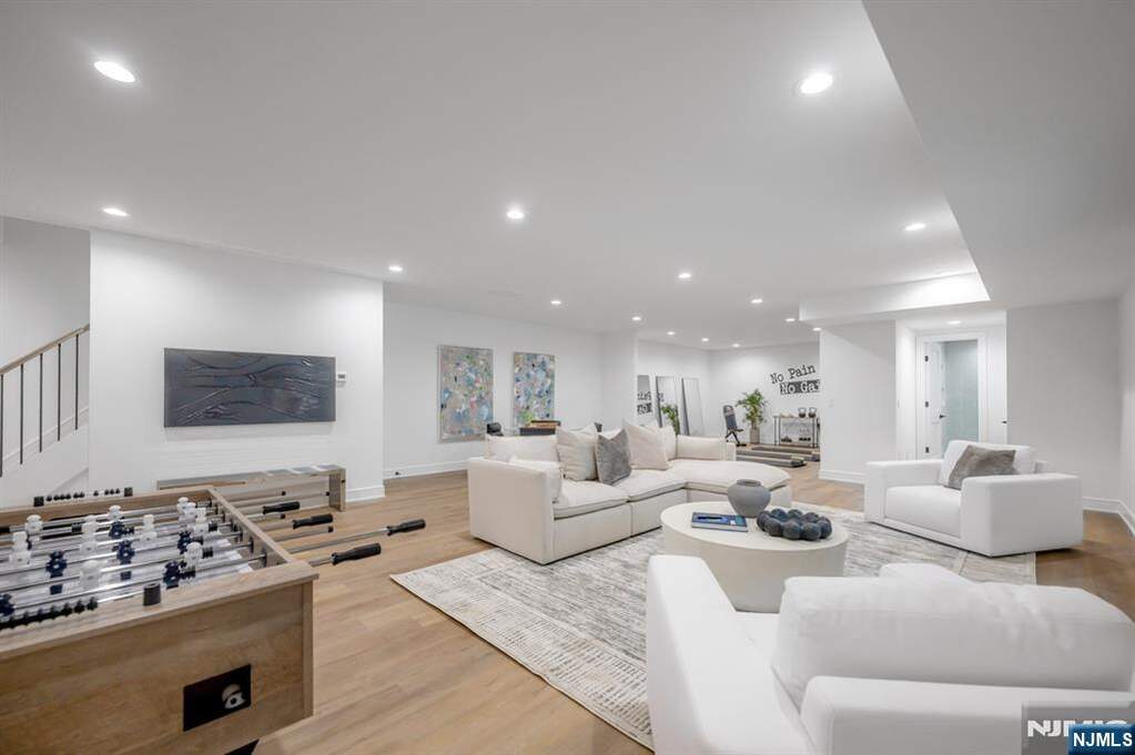 3 Bedroom Villa/Townhouse's Image 39