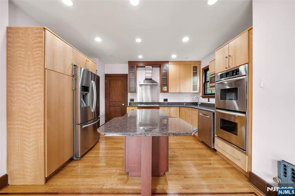 3 Bedroom Single Family Home/House's Image 10