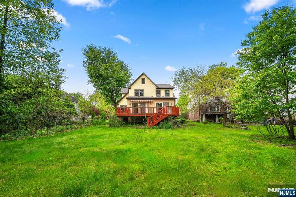 3 Bedroom Single Family Home/House's Image 28