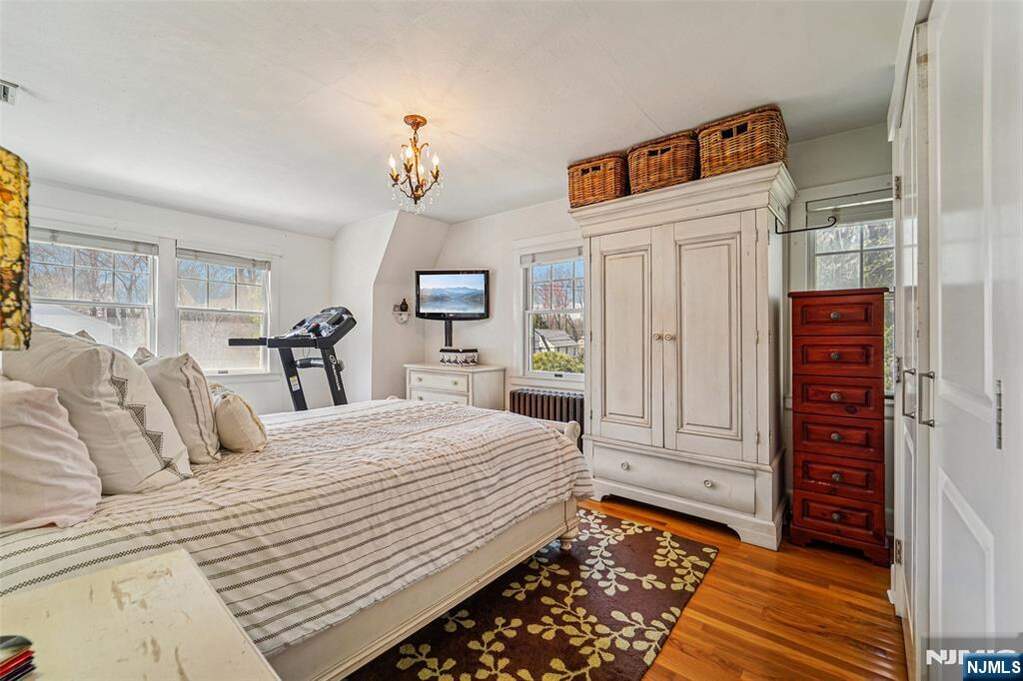 3 Bedroom Single Family Home/House's Image 17