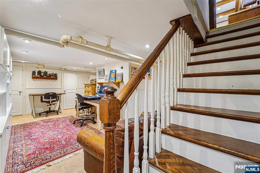 3 Bedroom Single Family Home/House's Image 23