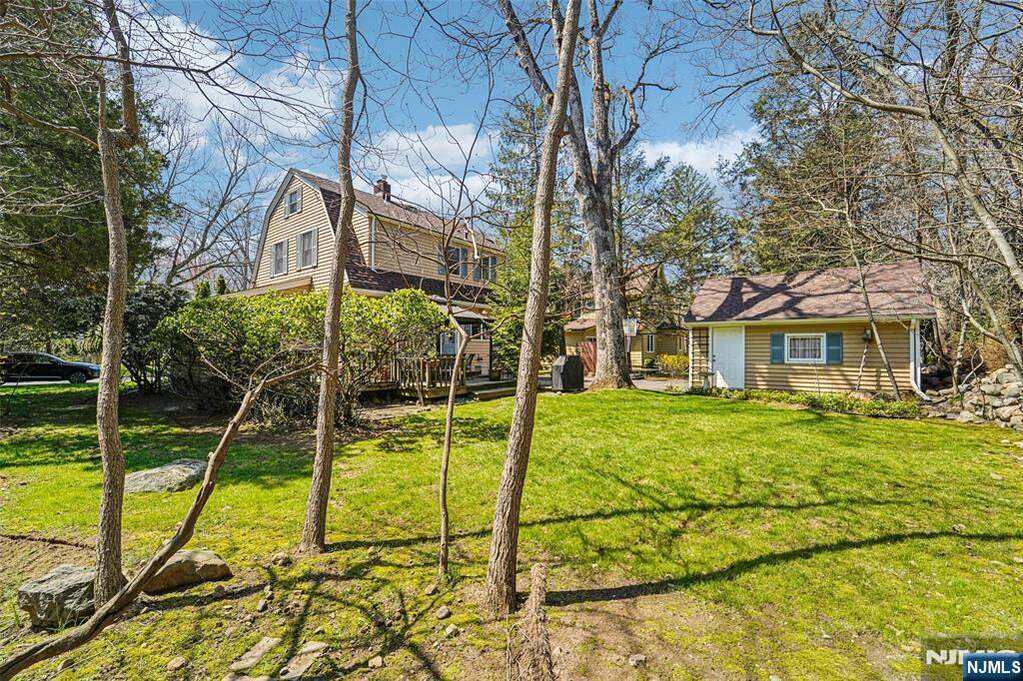 3 Bedroom Single Family Home/House's Image 29