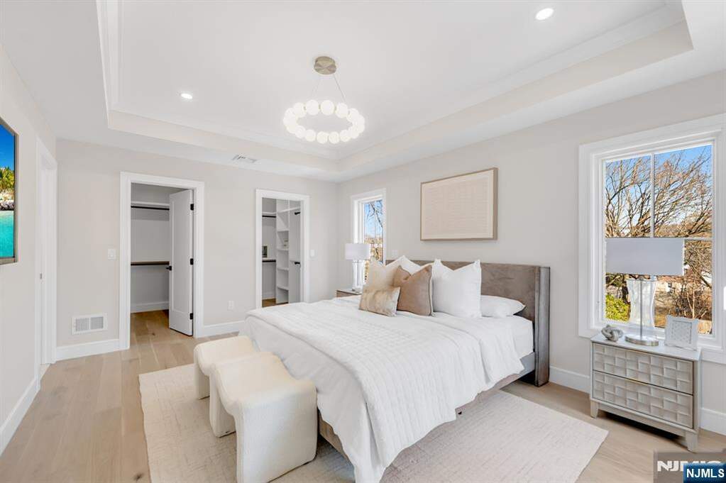 4 Bedroom Single Family Home/House's Image 12