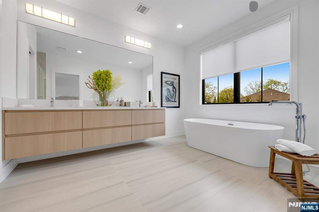 3 Bedroom Villa/Townhouse's Image 20
