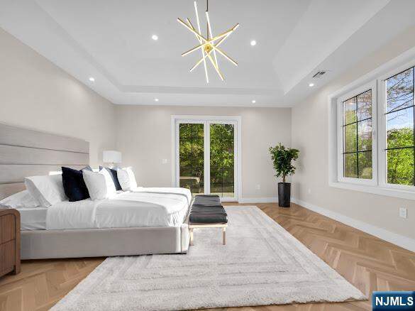 6 Bedroom Single Family Home/House's Image 17