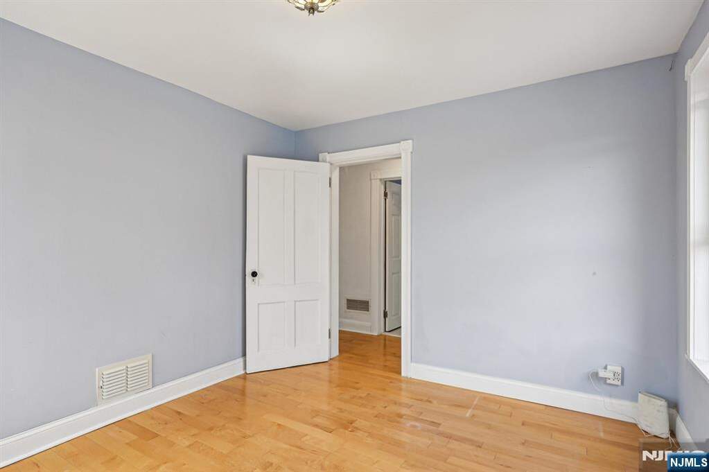 3 Bedroom Single Family Home/House's Image 18