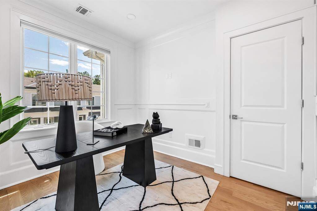 3 Bedroom Villa/Townhouse's Image 25