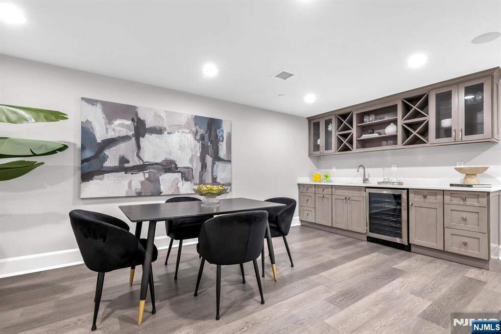 3 Bedroom Villa/Townhouse's Image 34