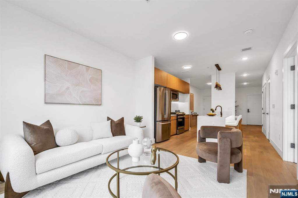 1 Bedroom Apartment/Flat's Image 3