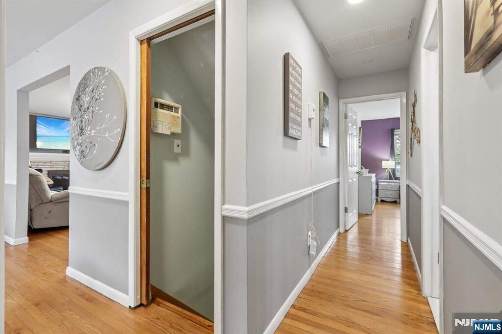 3 Bedroom Single Family Home/House's Image 14