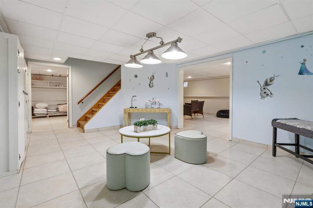 3 Bedroom Single Family Home/House's Image 24