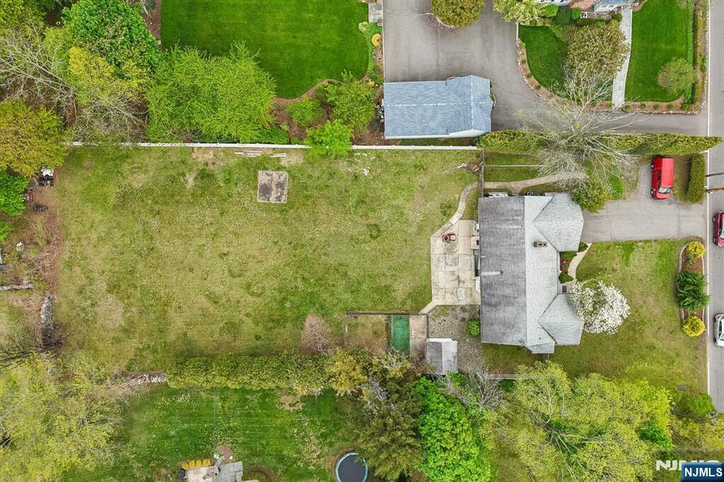 3 Bedroom Single Family Home/House's Image 35