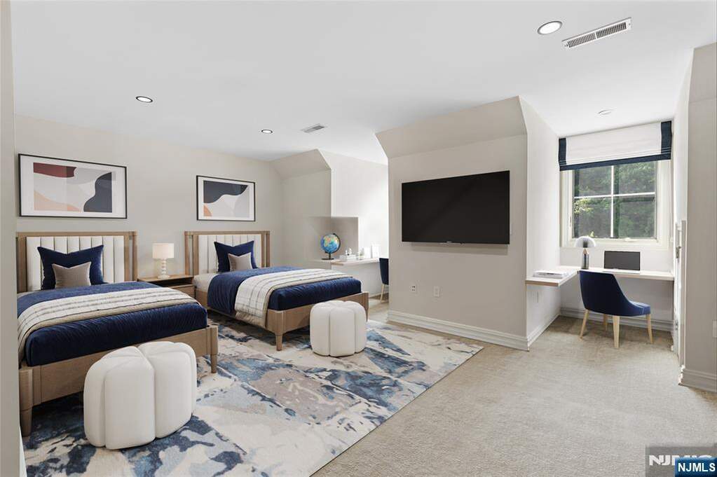 4 Bedroom Villa/Townhouse's Image 14