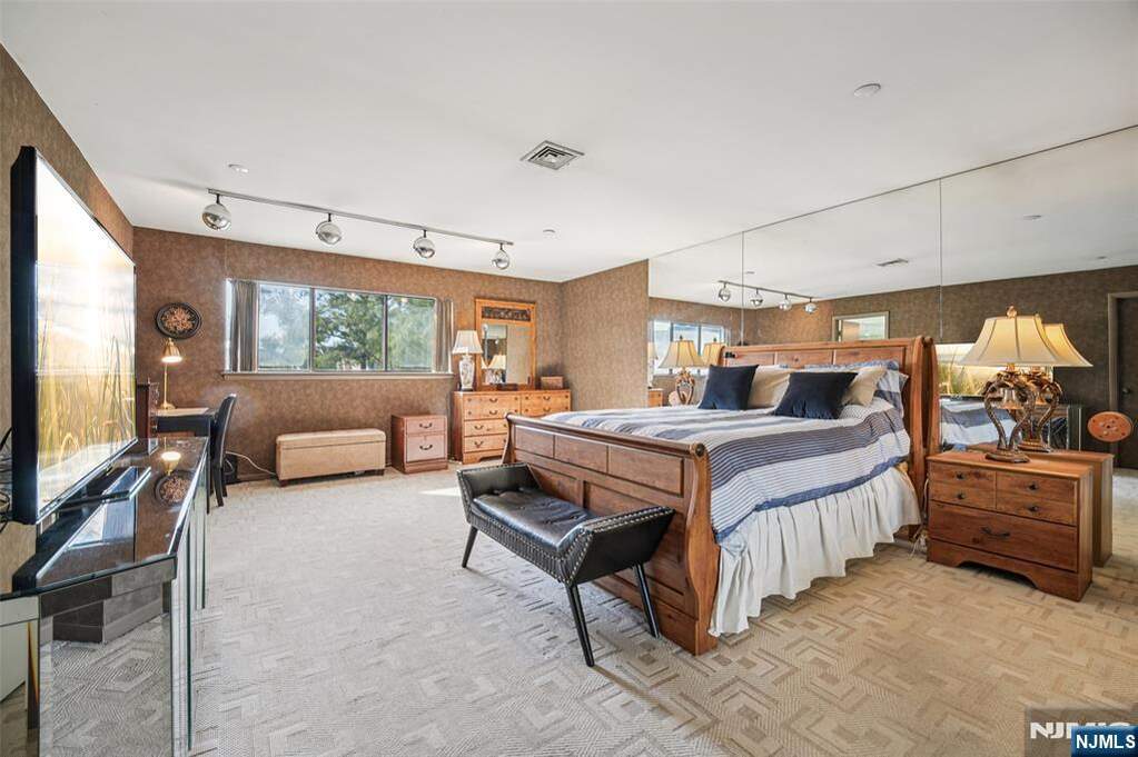 3 Bedroom Villa/Townhouse's Image 12