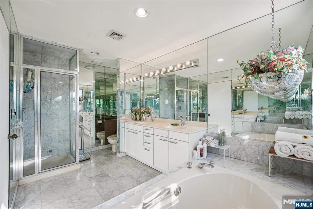 3 Bedroom Villa/Townhouse's Image 14