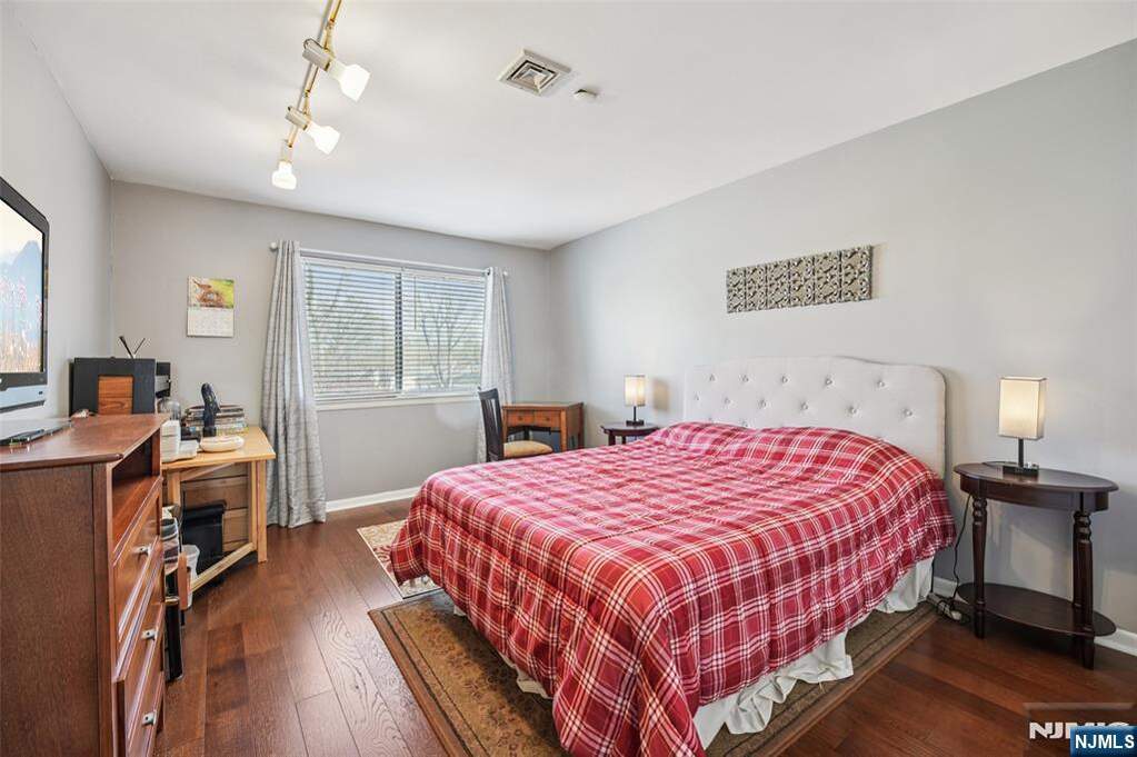 3 Bedroom Villa/Townhouse's Image 15