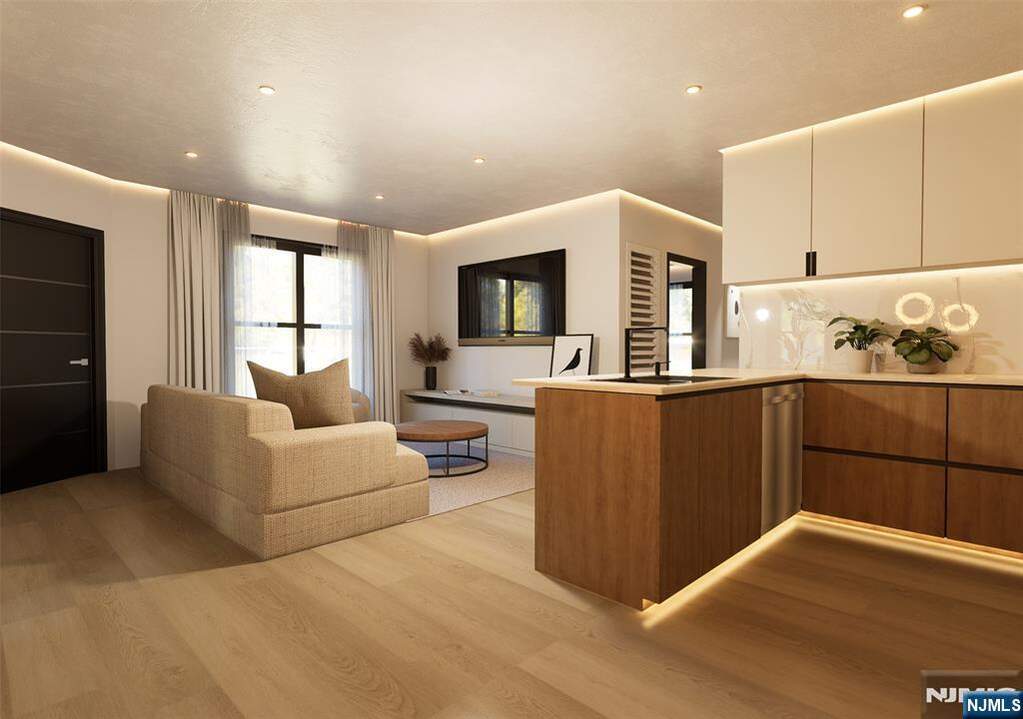 12 Bedroom Multi Unit's Image 4