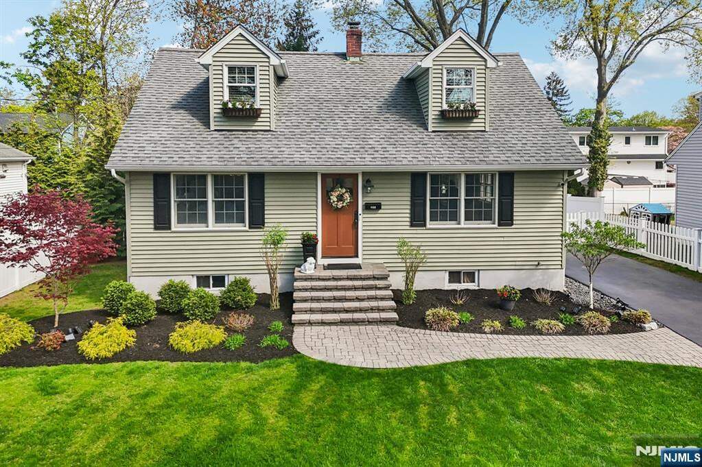 4 Bedroom Single Family Home/House's Image 35