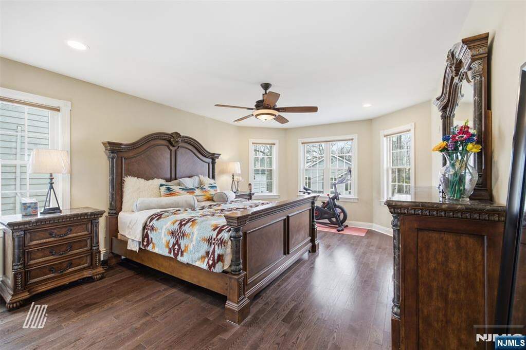 3 Bedroom Single Family Home/House's Image 14