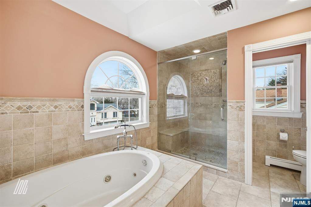 3 Bedroom Single Family Home/House's Image 18