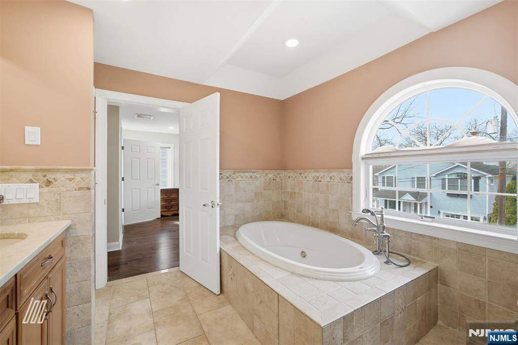 3 Bedroom Single Family Home/House's Image 19