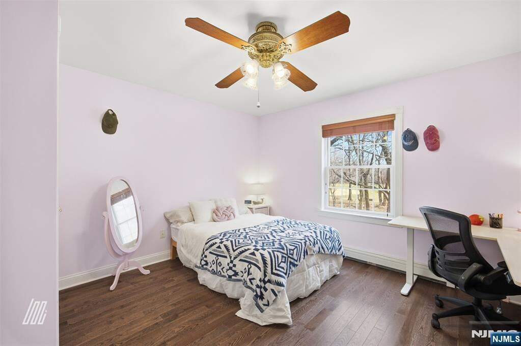 3 Bedroom Single Family Home/House's Image 24