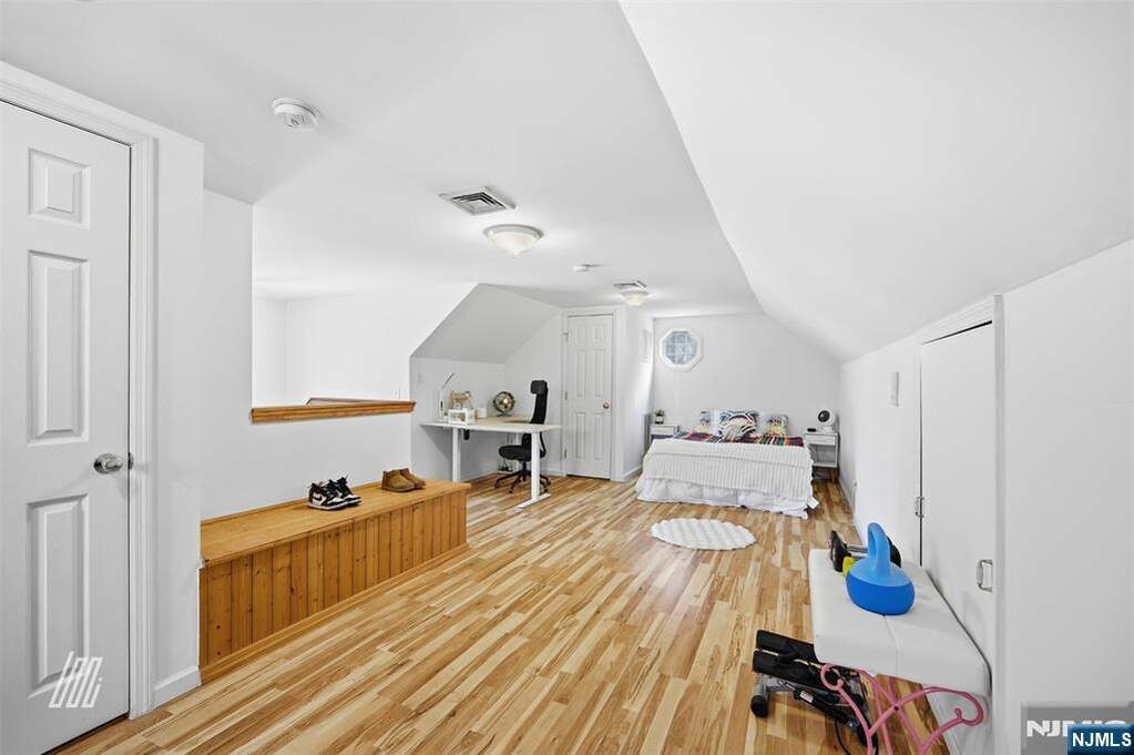 3 Bedroom Single Family Home/House's Image 25