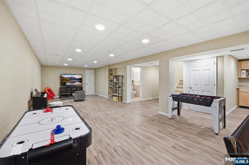 3 Bedroom Single Family Home/House's Image 30