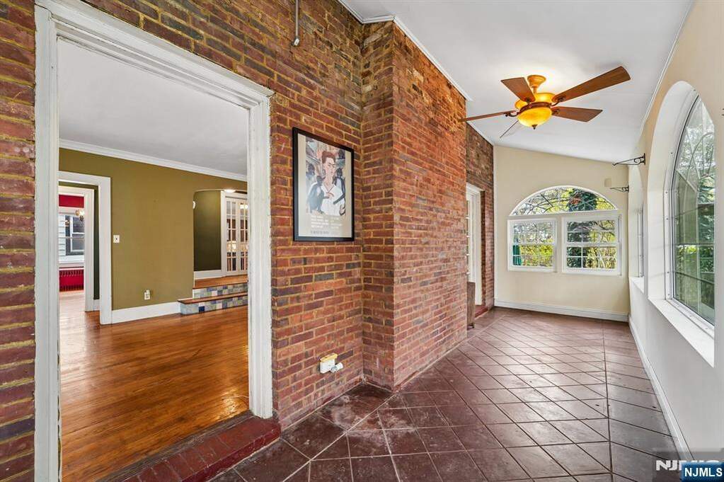 3 Bedroom Single Family Home/House's Image 14