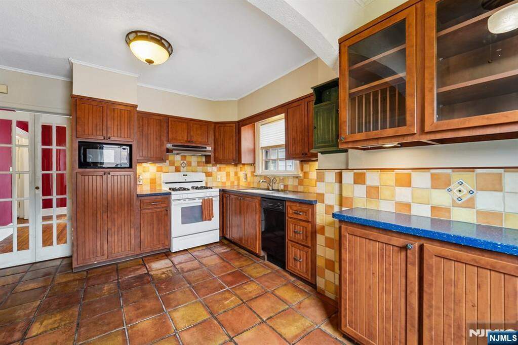 3 Bedroom Single Family Home/House's Image 18