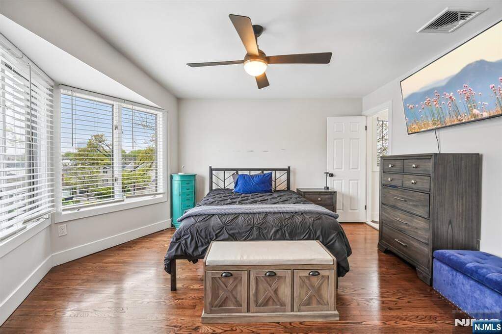 3 Bedroom Villa/Townhouse's Image 11