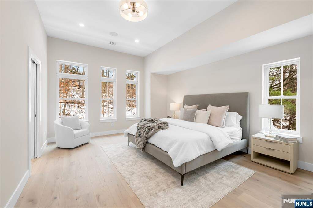 3 Bedroom Villa/Townhouse's Image 12