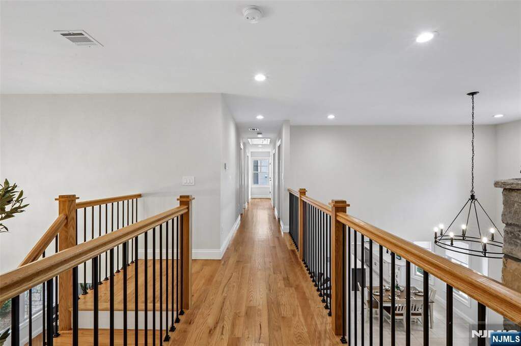 4 Bedroom Single Family Home/House's Image 20