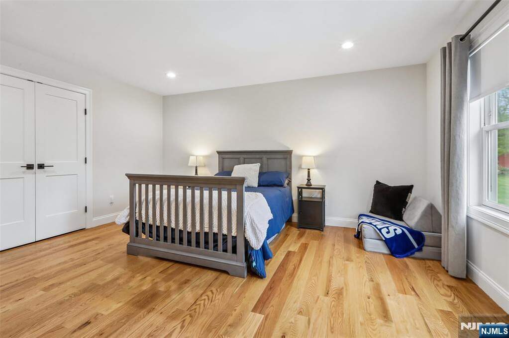 4 Bedroom Single Family Home/House's Image 22