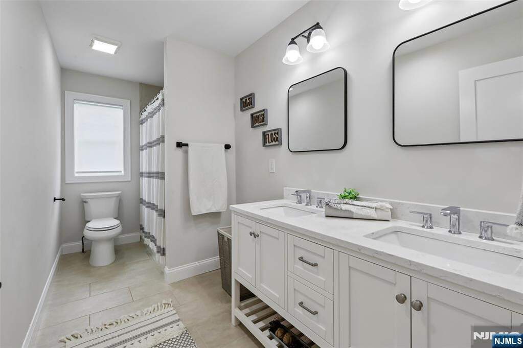 4 Bedroom Single Family Home/House's Image 26