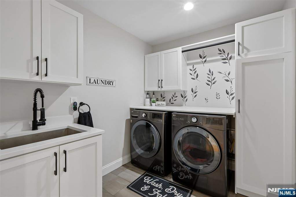 4 Bedroom Single Family Home/House's Image 29