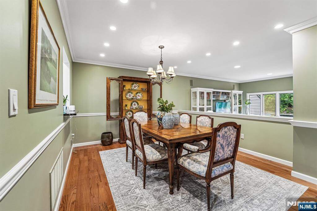 2 Bedroom Villa/Townhouse's Image 9