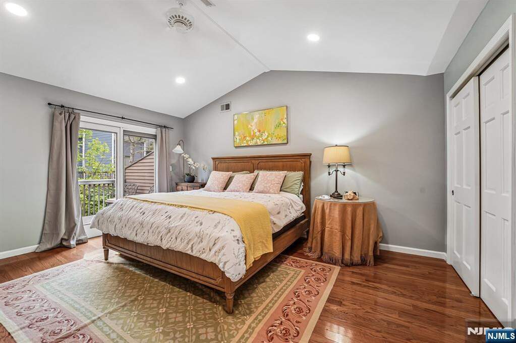 2 Bedroom Villa/Townhouse's Image 18