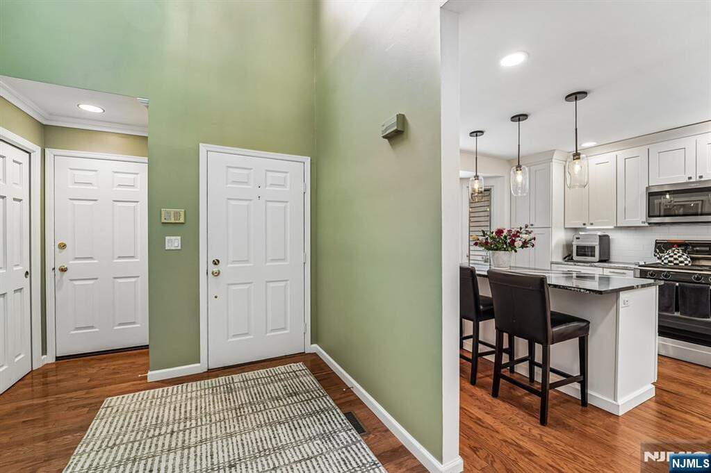 2 Bedroom Villa/Townhouse's Image 5