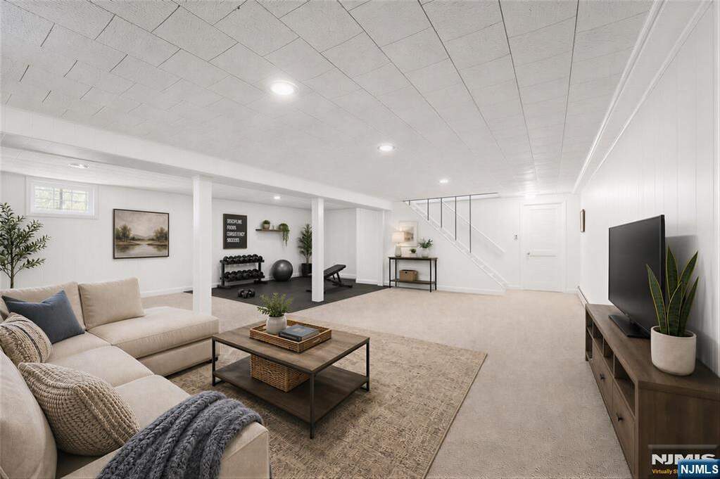 4 Bedroom Single Family Home/House's Image 22