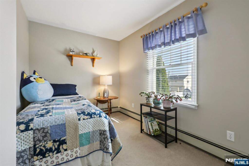 4 Bedroom Single Family Home/House's Image 25