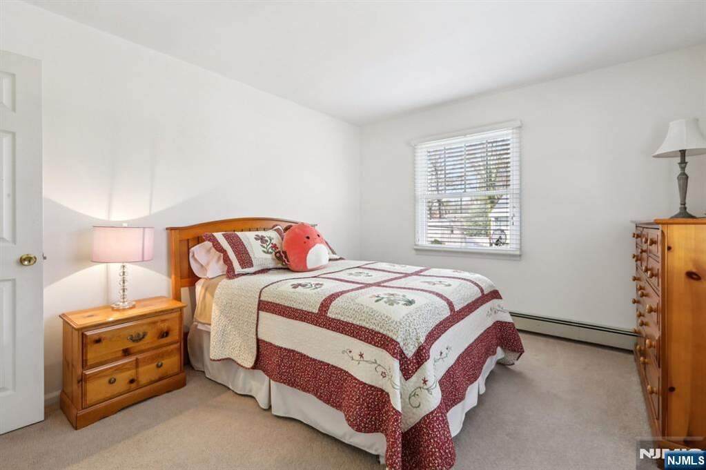 4 Bedroom Single Family Home/House's Image 28