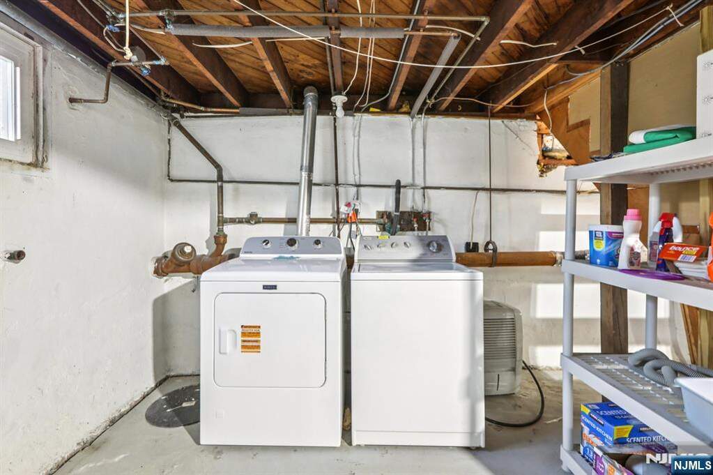 4 Bedroom Single Family Home/House's Image 36