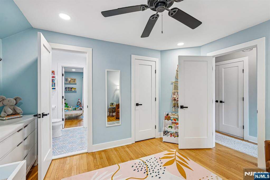 4 Bedroom Single Family Home/House's Image 16
