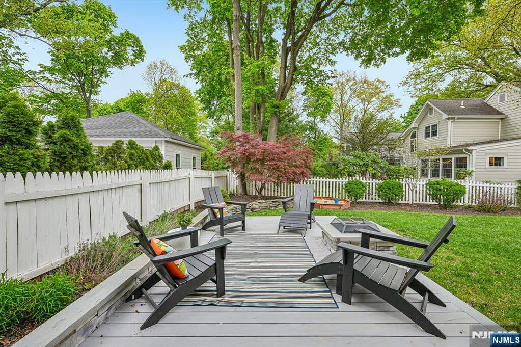 4 Bedroom Single Family Home/House's Image 34