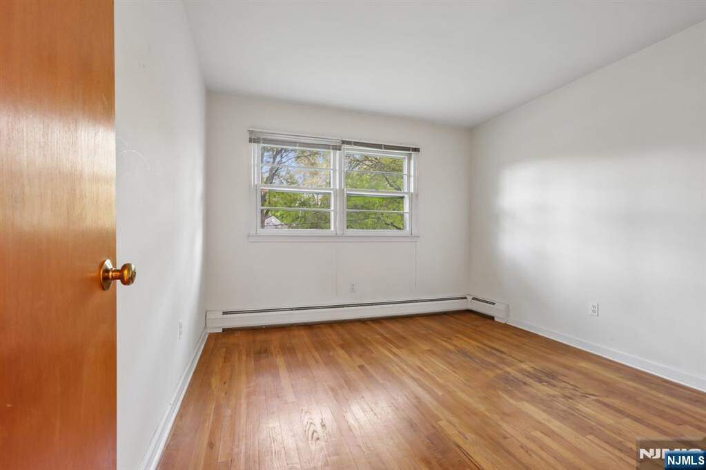 3 Bedroom Single Family Home/House's Image 20